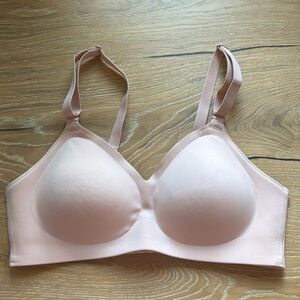 COMFELIE Seamless Wireless Bra Womens M Nude padded wireless T Shirt comfort